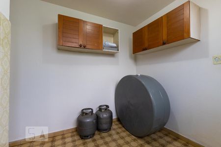 Casa à venda com 166m², 3 quartos e 2 vagasÁrea de serviço