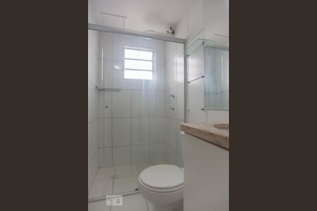 Banheiro de apartamento à venda com 2 quartos, 52m² em Jardim Nova Europa, Campinas