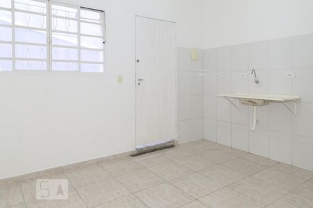 Cozinha de casa para alugar com 1 quarto, 25m² em Parada Inglesa, São Paulo