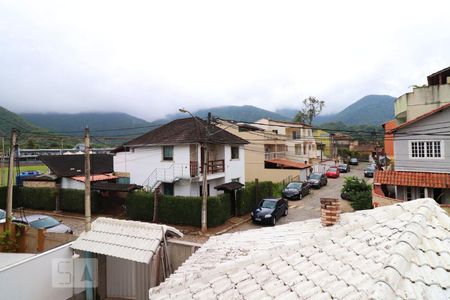 Casa de condomínio à venda com 480m², 3 quartos e 3 vagasVista