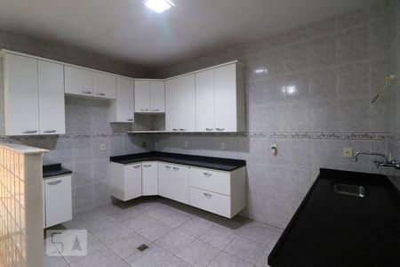 Casa de condomínio à venda com 480m², 3 quartos e 3 vagasCozinha