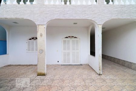 Casa de condomínio à venda com 480m², 3 quartos e 3 vagasFachada