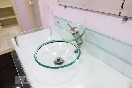 Casa de condomínio à venda com 480m², 3 quartos e 3 vagasBanheiro da Suíte 2