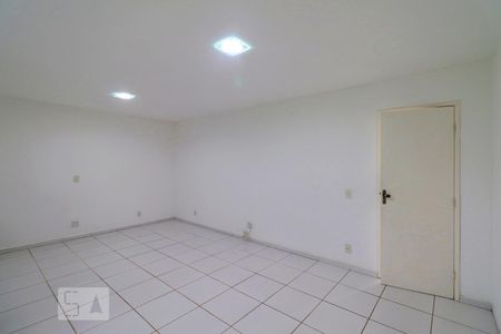 Casa de condomínio à venda com 480m², 3 quartos e 3 vagasSuíte 2