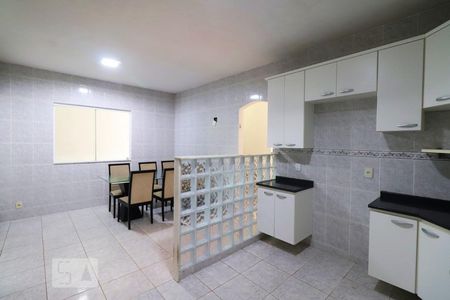 Casa de condomínio à venda com 480m², 3 quartos e 3 vagasCozinha