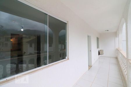 Casa de condomínio à venda com 480m², 3 quartos e 3 vagasVaranda 2 andar