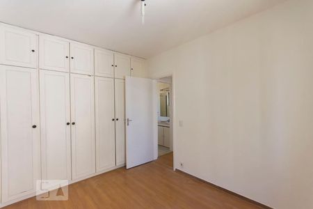 Quarto 02 de apartamento para alugar com 2 quartos, 75m² em Vila Olímpia, São Paulo