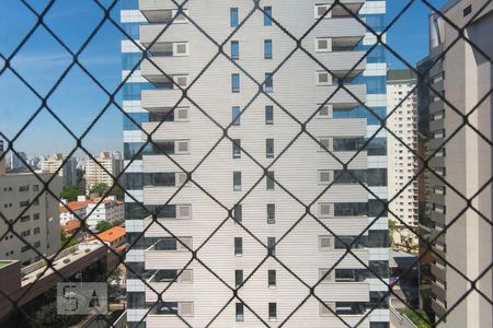 Vista de apartamento para alugar com 2 quartos, 75m² em Vila Olímpia, São Paulo