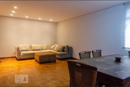 Sala de apartamento à venda com 2 quartos, 100m² em Bela Vista, São Paulo