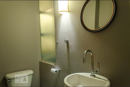 Lavabo de apartamento à venda com 2 quartos, 100m² em Bela Vista, São Paulo