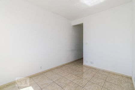 Sala de apartamento à venda com 4 quartos, 65m² em Olaria, Rio de Janeiro