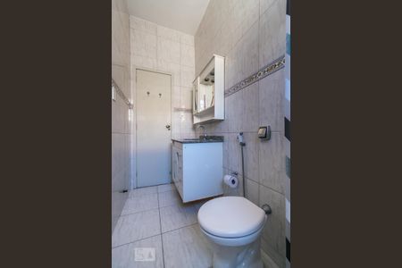 Apartamento à venda com 65m², 4 quartos e 1 vaga Apartamento à venda com 65m², 4 quartos e 1 vagaBanheiro