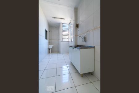 Apartamento à venda com 65m², 4 quartos e 1 vaga Apartamento à venda com 65m², 4 quartos e 1 vagaCozinha e área de serviço