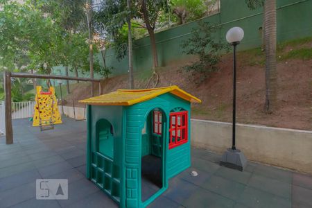 Apartamento à venda com 50m², 2 quartos e 1 vaga Apartamento à venda com 50m², 2 quartos e 1 vagaPlayground