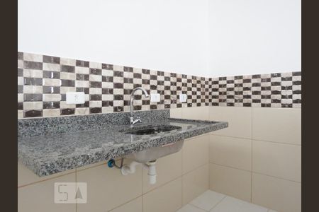 Cozinha de apartamento para alugar com 2 quartos, 56m² em Rio Pequeno, São Paulo