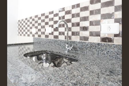 Cozinha de apartamento para alugar com 2 quartos, 56m² em Rio Pequeno, São Paulo