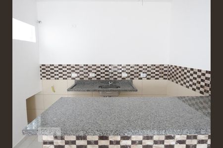 Cozinha de apartamento para alugar com 2 quartos, 56m² em Rio Pequeno, São Paulo