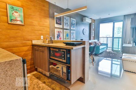 Apartamento para alugar com 38m², 1 quarto e 1 vagaSala/Cozinha
