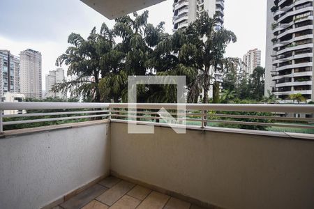 Varanda de apartamento à venda com 2 quartos, 68m² em Paraíso do Morumbi, São Paulo