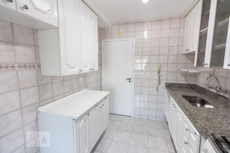 Apartamento para alugar com 78m², 3 quartos e 2 vagas Apartamento para alugar com 78m², 3 quartos e 2 vagasCozinha