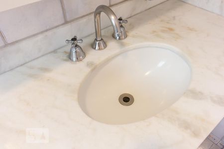 Apartamento para alugar com 78m², 3 quartos e 2 vagas Apartamento para alugar com 78m², 3 quartos e 2 vagasBanheiro Pia