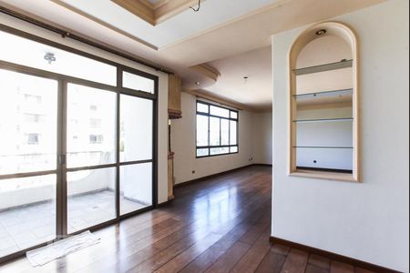 Apartamento para alugar com 219m², 4 quartos e 3 vagasSala