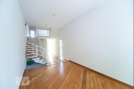 Sala de Estar de casa para alugar com 4 quartos, 300m² em Vila Regente Feijó, São Paulo