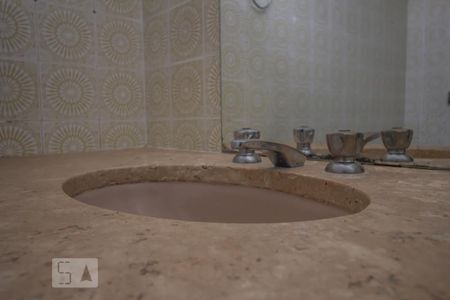 Apartamento à venda com 106m², 3 quartos e 1 vagaBanheiro suíte detalhe