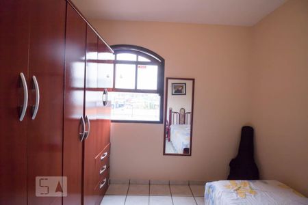 Casa à venda com 250m², 4 quartos e 4 vagas Casa à venda com 250m², 4 quartos e 4 vagasDormitório 2