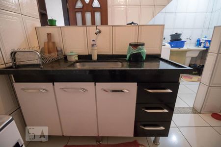 Casa à venda com 250m², 4 quartos e 4 vagas Casa à venda com 250m², 4 quartos e 4 vagasCozinha