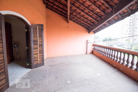 Casa à venda com 250m², 4 quartos e 4 vagas Casa à venda com 250m², 4 quartos e 4 vagasVaranda Suite
