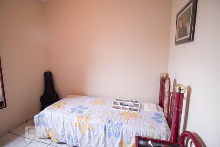 Casa à venda com 250m², 4 quartos e 4 vagas Casa à venda com 250m², 4 quartos e 4 vagasDormitório 2