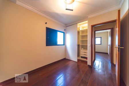 Apartamento à venda com 92m², 3 quartos e 2 vagasQuarto 3