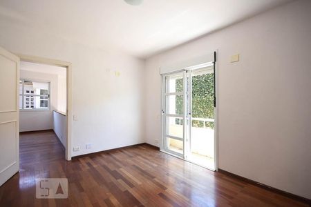 Casa de condomínio à venda com 456m², 3 quartos e 4 vagasSuíte 3