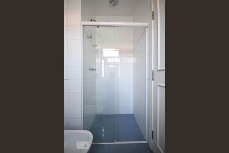 Casa de condomínio à venda com 456m², 3 quartos e 4 vagasDetalhe do Banheiro Suíte 2