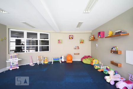 Casa de condomínio à venda com 456m², 3 quartos e 4 vagasBrinquedoteca