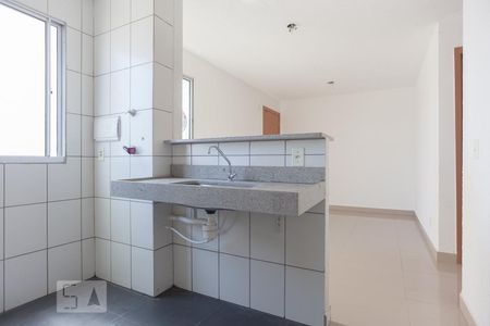 Cozinha de apartamento para alugar com 2 quartos, 43m² em Jardim Antonio Von Zuben, Campinas