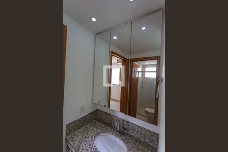 Apartamento para alugar com 42m², 1 quarto e 1 vagaArmário do Banheiro Social