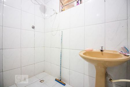 Banheiro  de casa para alugar com 2 quartos, 100m² em Jaguaribe, Osasco