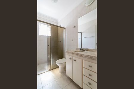 Banheiro da Suite de casa de condomínio à venda com 3 quartos, 127m² em Vila Homero Thon, Santo André