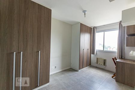 Suite de apartamento para alugar com 2 quartos, 70m² em Centro, Niterói