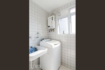 Área de serviço de apartamento para alugar com 1 quarto, 55m² em Jardim do Mar, São Bernardo do Campo