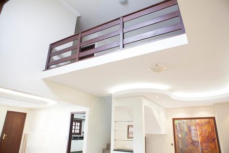 Sala de casa para alugar com 4 quartos, 399m² em Vila Osvaldo Rosa, Goiânia