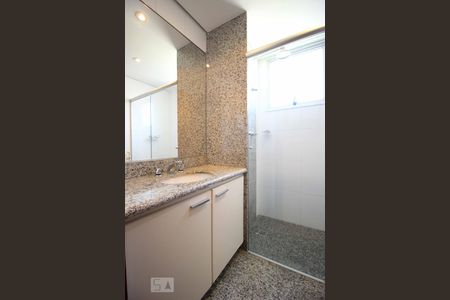 Apartamento para alugar com 160m², 4 quartos e 3 vagas Apartamento para alugar com 160m², 4 quartos e 3 vagasBanheiro Social