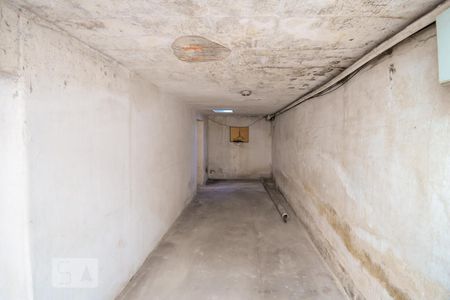 Casa à venda com 240m², 4 quartos e sem vagaPorão