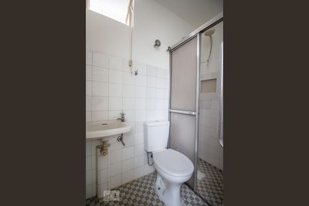 Apartamento para alugar com 107m², 2 quartos e 1 vaga Apartamento para alugar com 107m², 2 quartos e 1 vagaBanheiro serviço