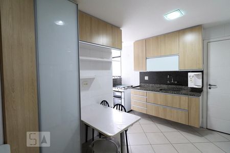 Apartamento para alugar com 140m², 4 quartos e 2 vagasCozinha
