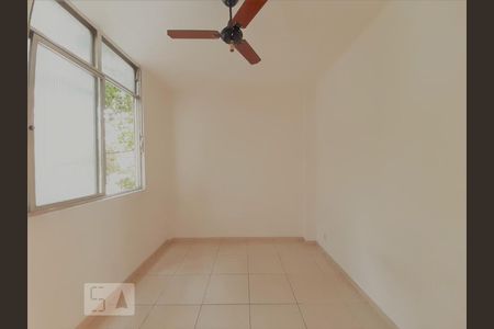 Quarto 1 de apartamento para alugar com 2 quartos, 49m² em Méier, Rio de Janeiro