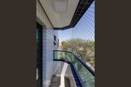 Apartamento para alugar com 76m², 3 quartos e 1 vaga Apartamento para alugar com 76m², 3 quartos e 1 vagaVaranda suite