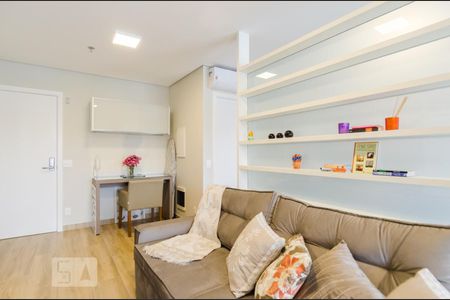 Sala de kitnet/studio para alugar com 1 quarto, 42m² em Baeta Neves, São Bernardo do Campo